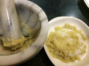 Mashed garlic, mashed ginger